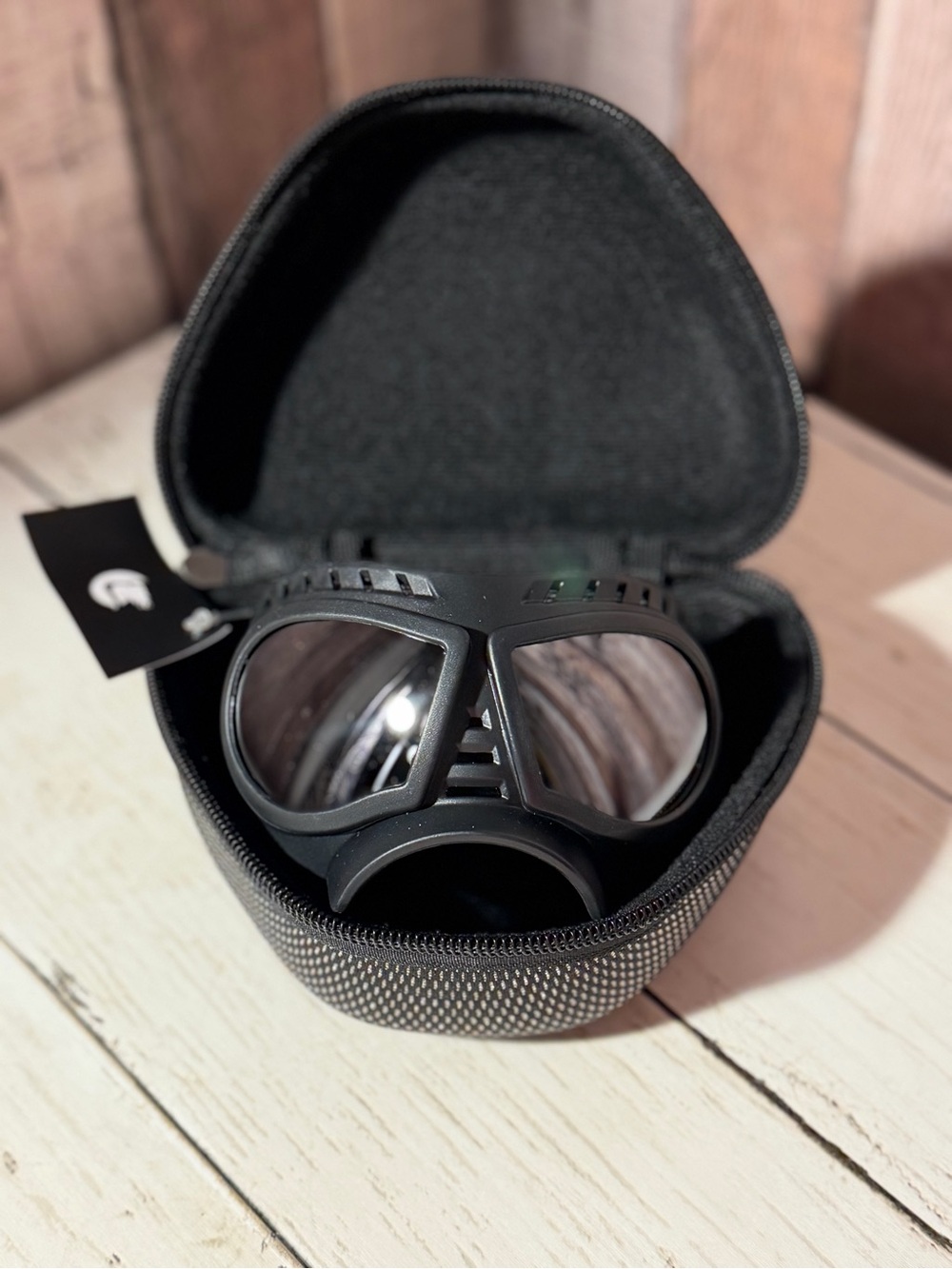 Dog Goggles (medium size 20-35 lbs)